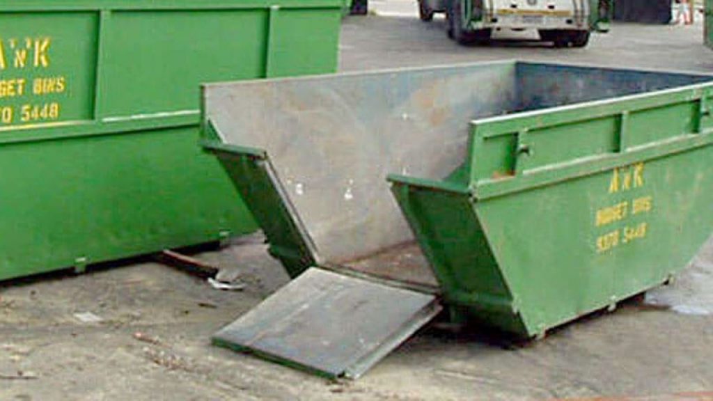 Which are the benefits of hiring skip bins? Dtek Customs